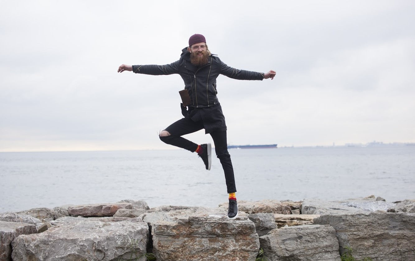 STUDY SHOWS THAT WEARING CRAZY-LOOKING SOCKS PORTRAYS YOUR CREATIVITY