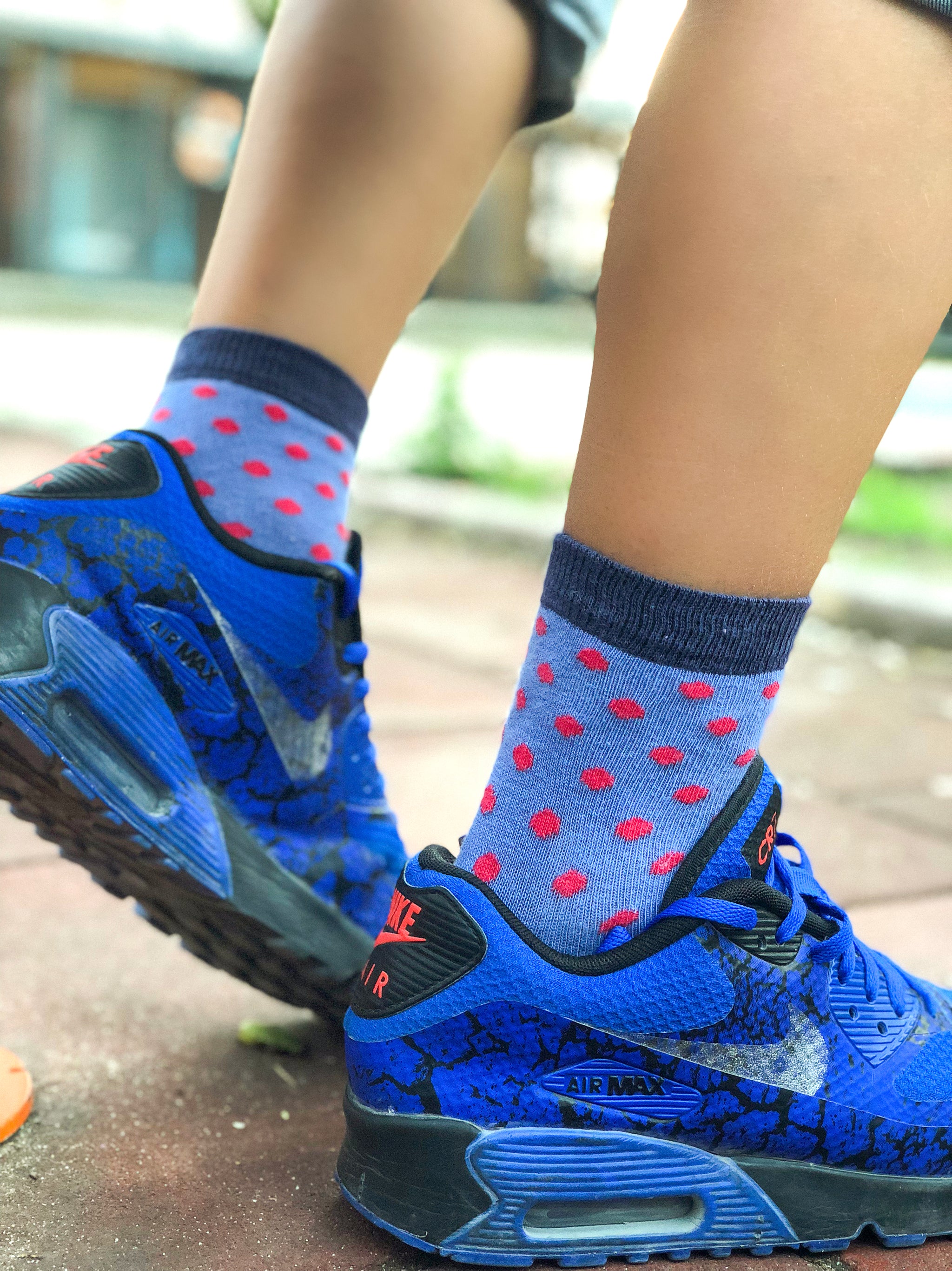 Kids Violet Dot Socks