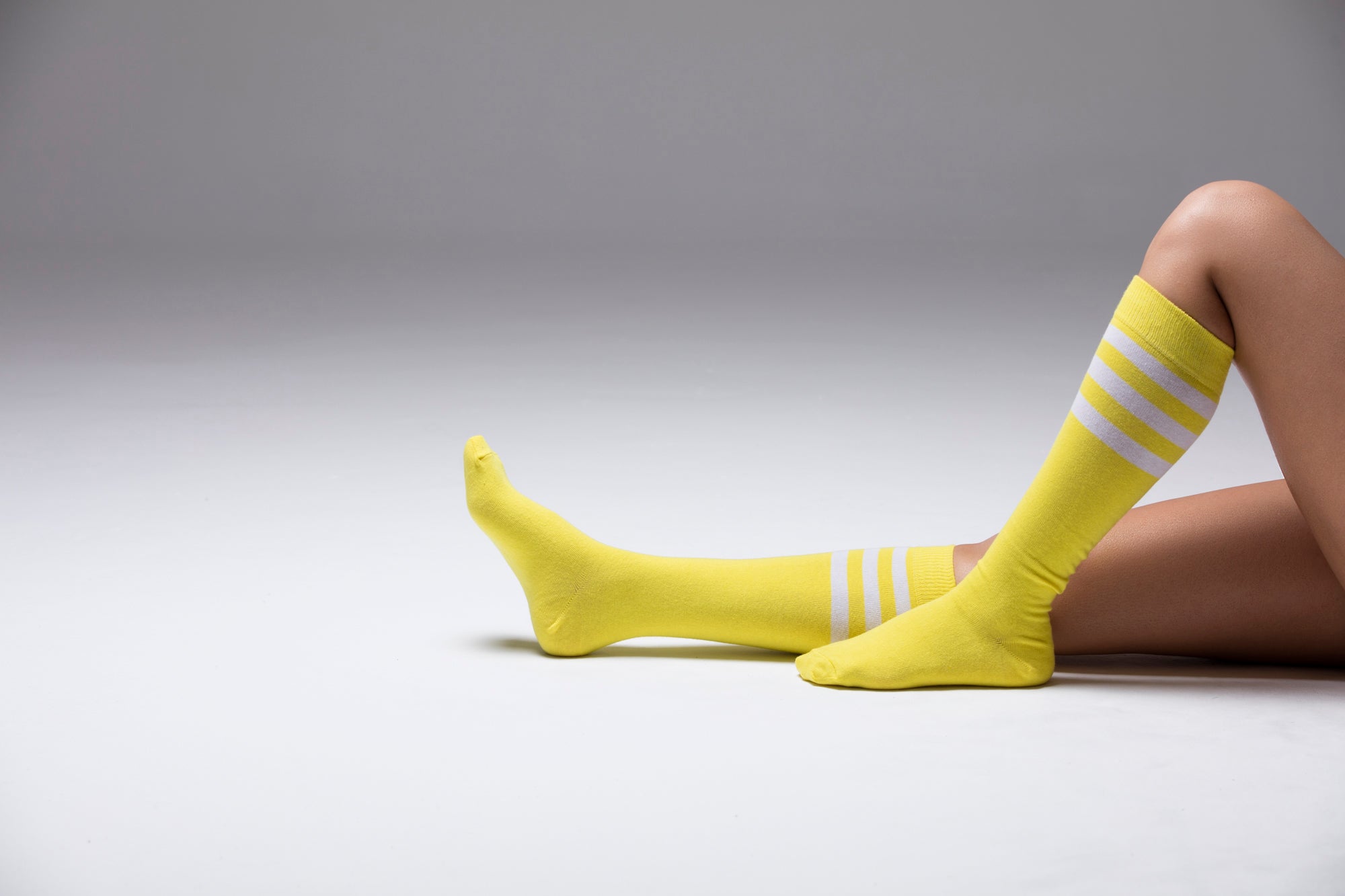 Women's Dapper Stripe Knee High Socks Set