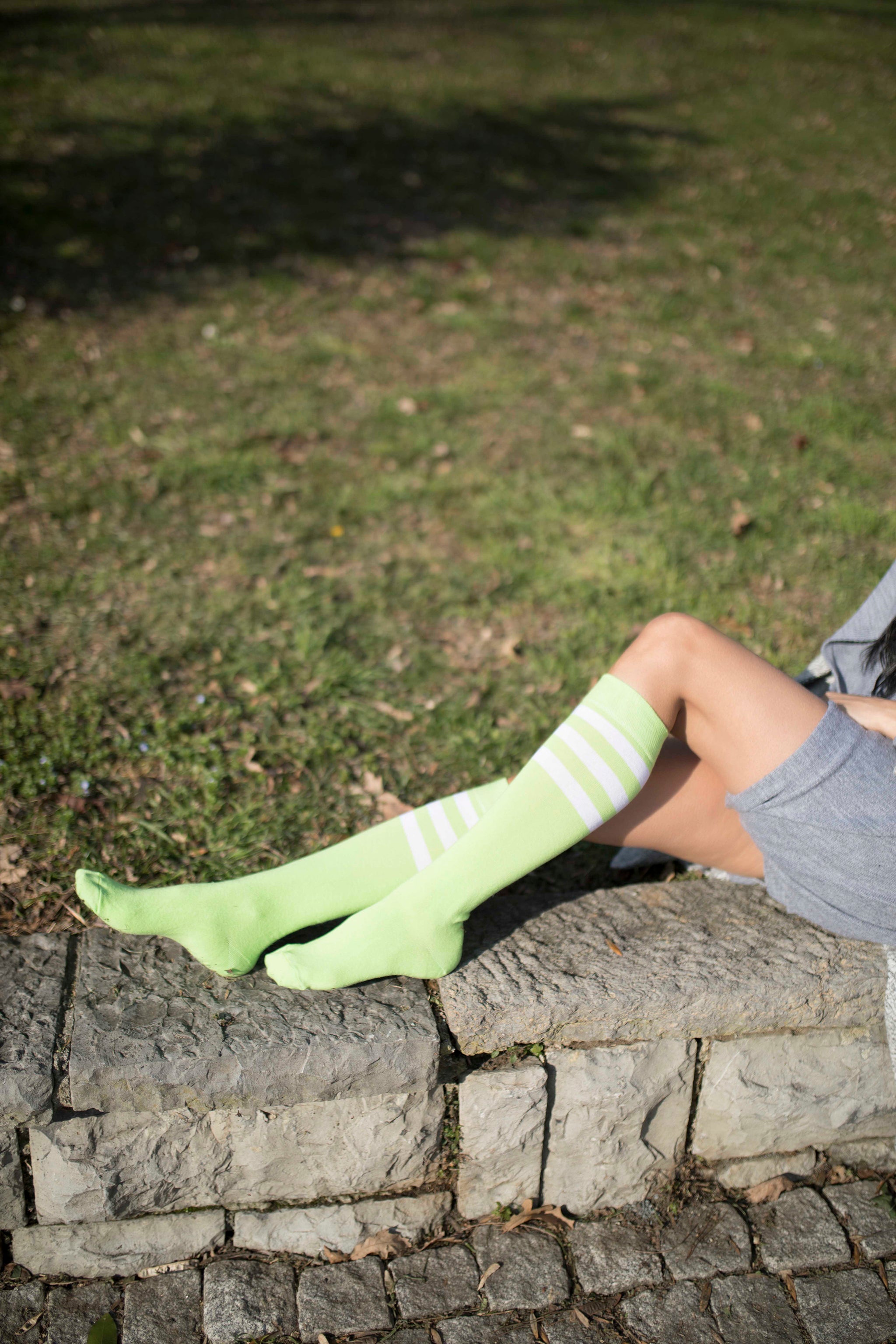 Women's Dapper Stripe Knee High Socks Set