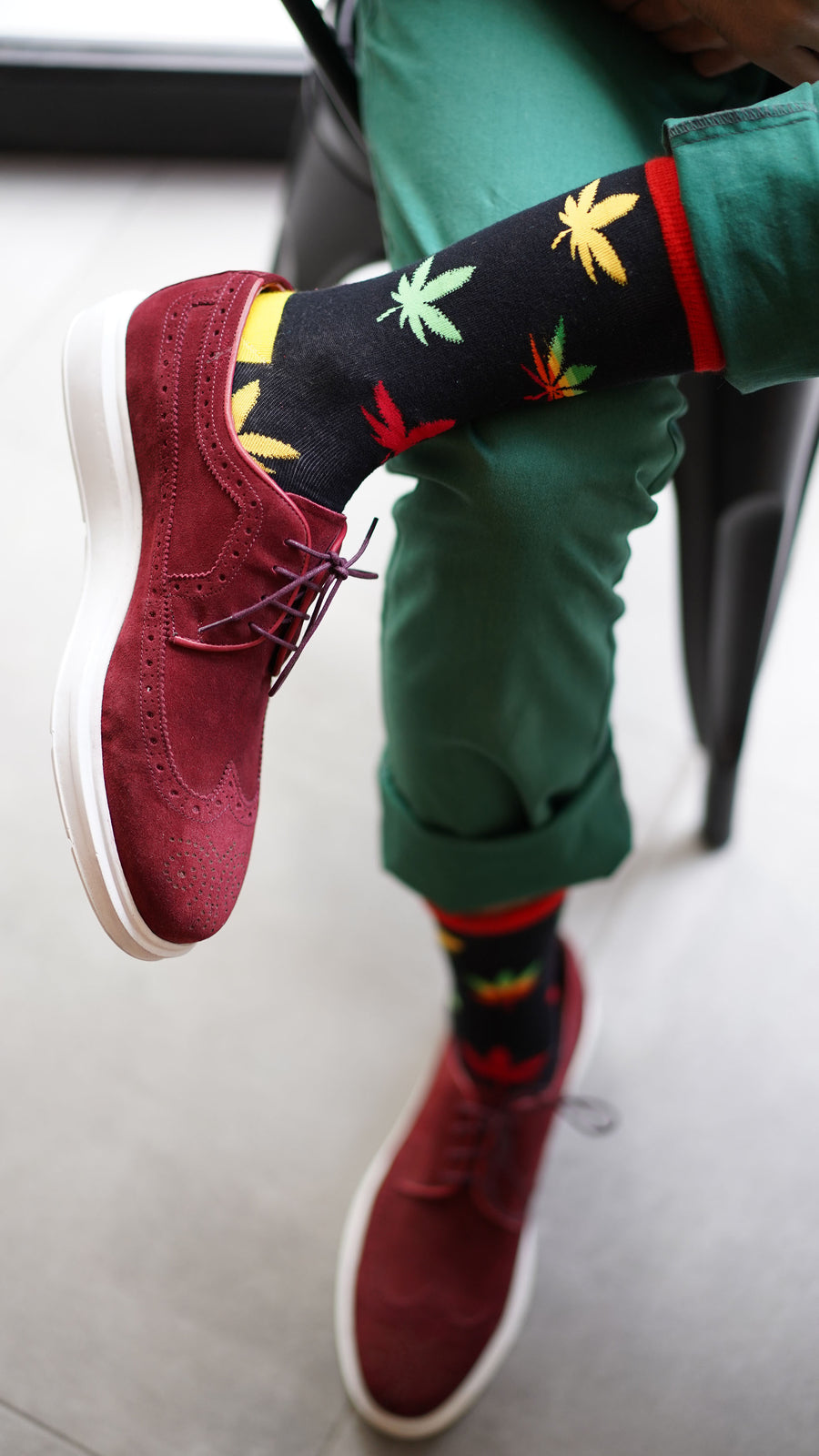 Men's Colorful Weed Socks black, yellow and green