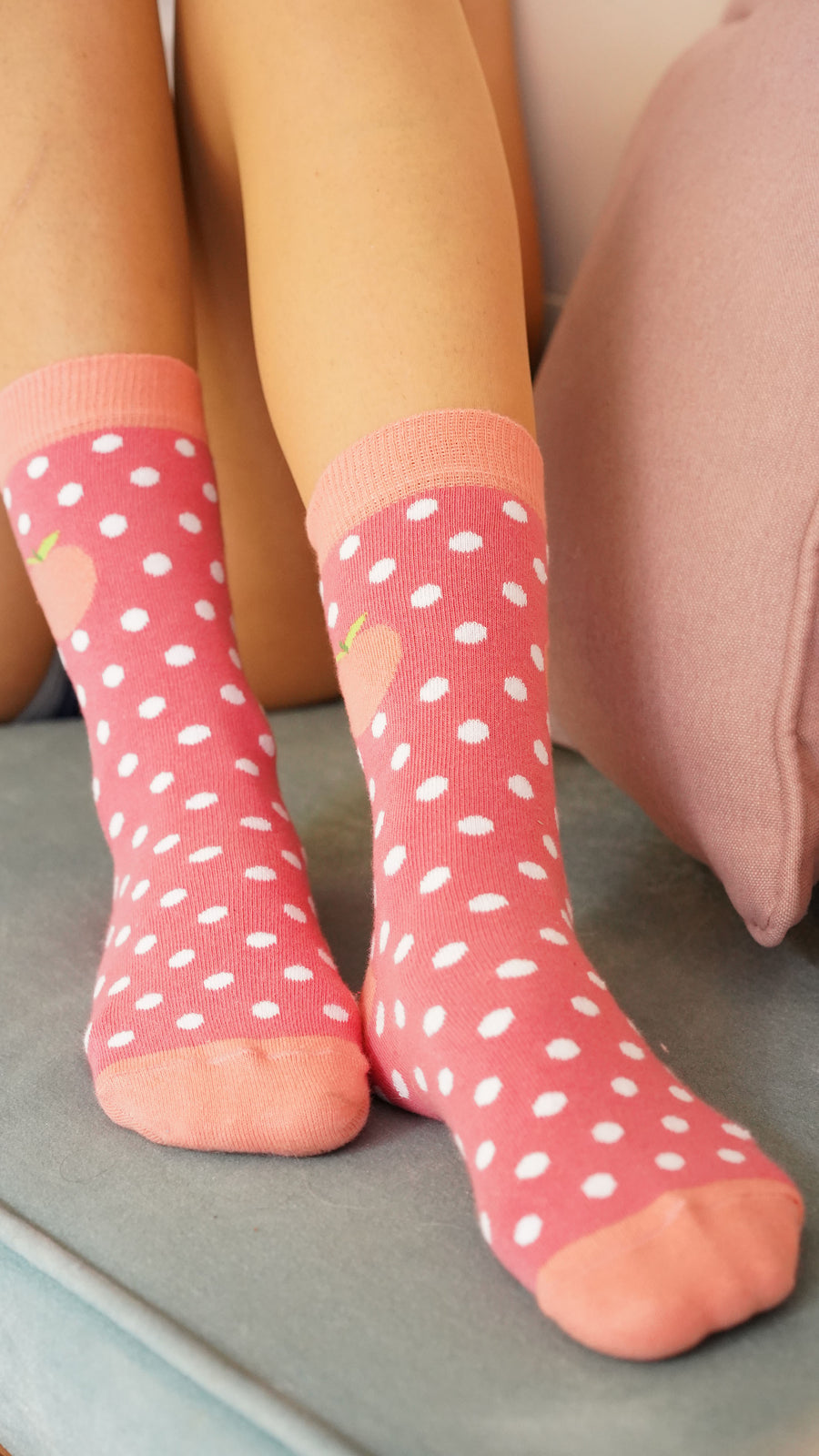 Women's Peach Dot Socks