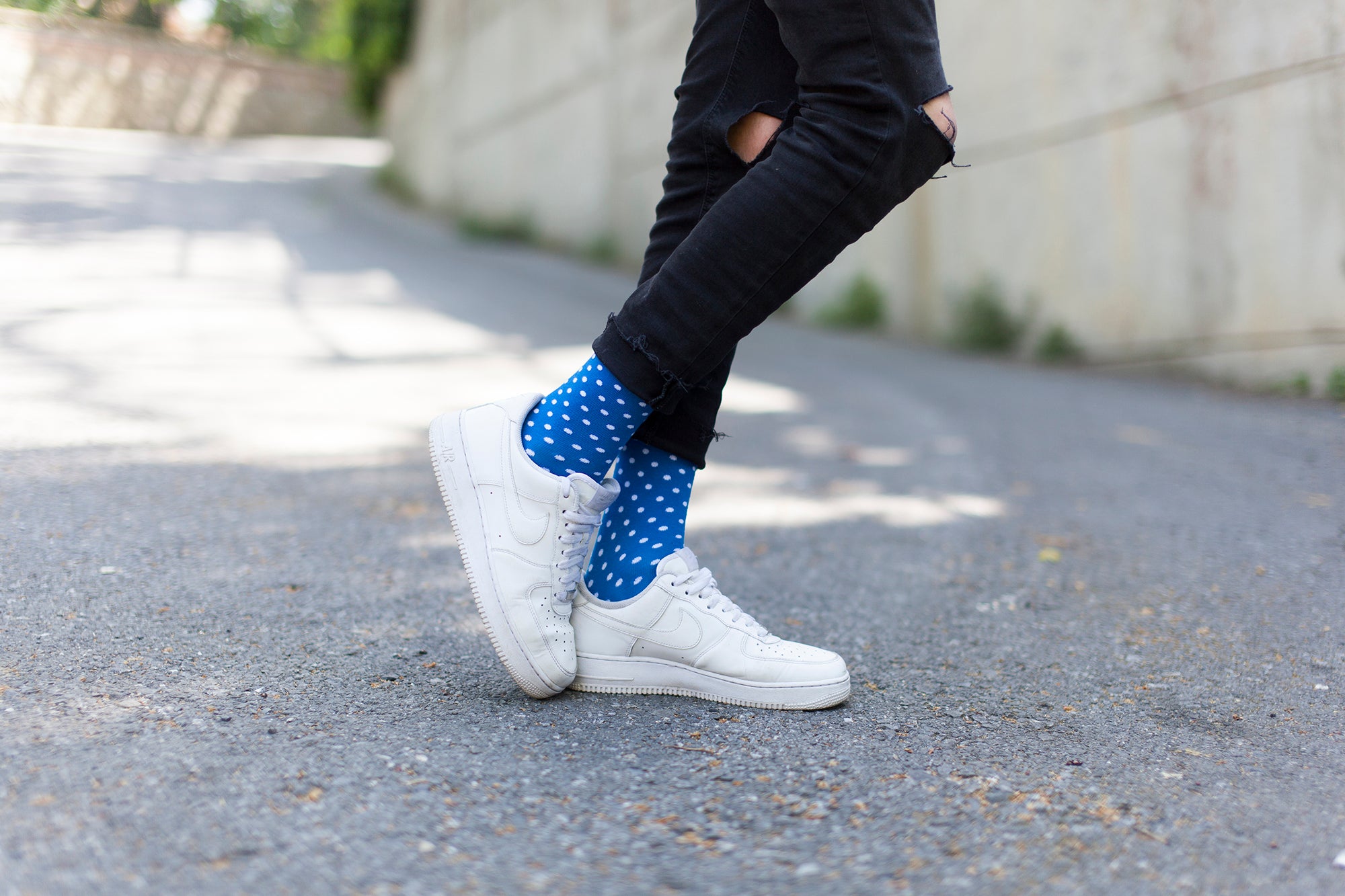 Men's Solid Blue Dot Socks