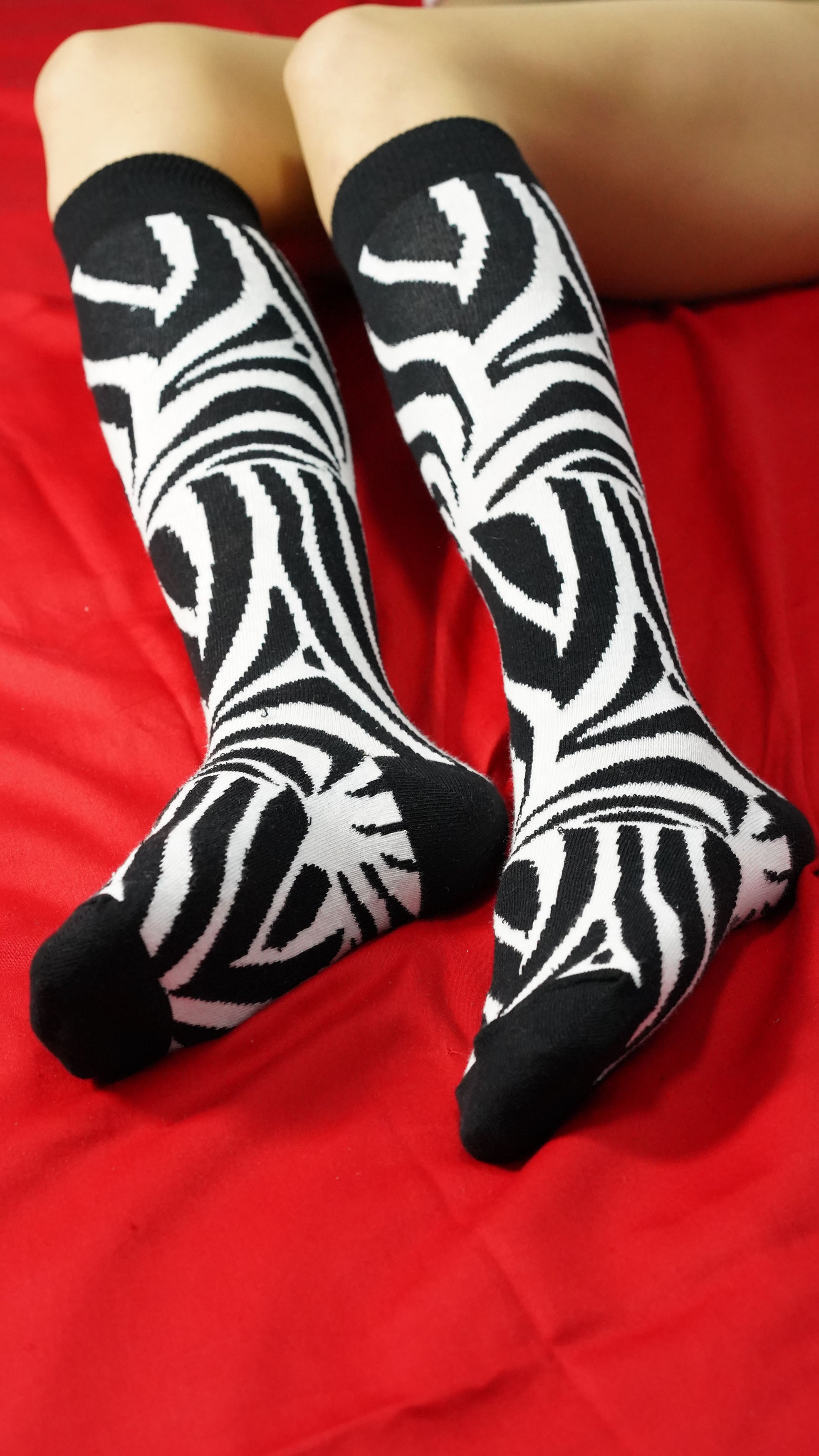 Women's Zebra Knee High Socks