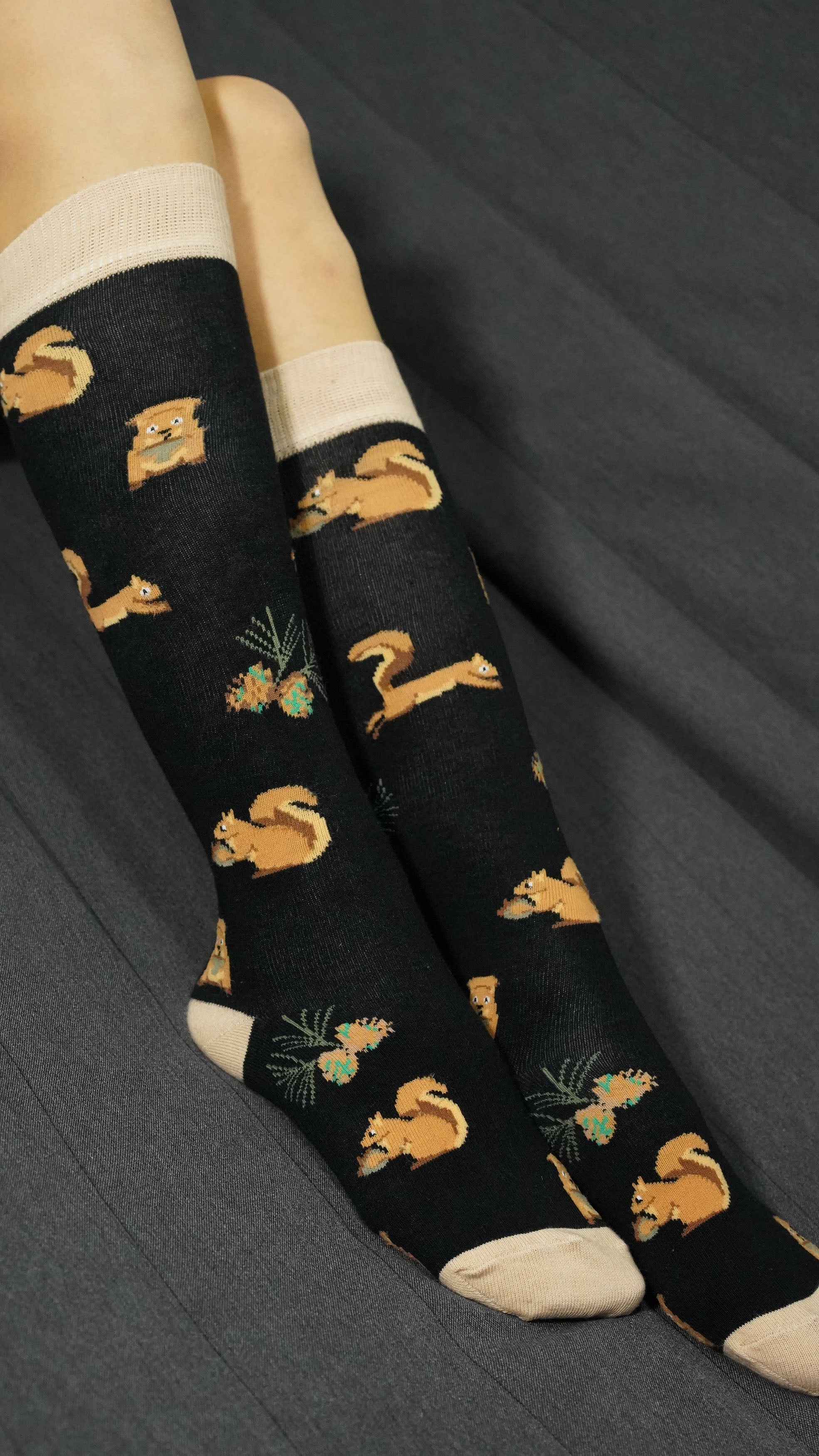 Women's Squirrel Knee High Socks