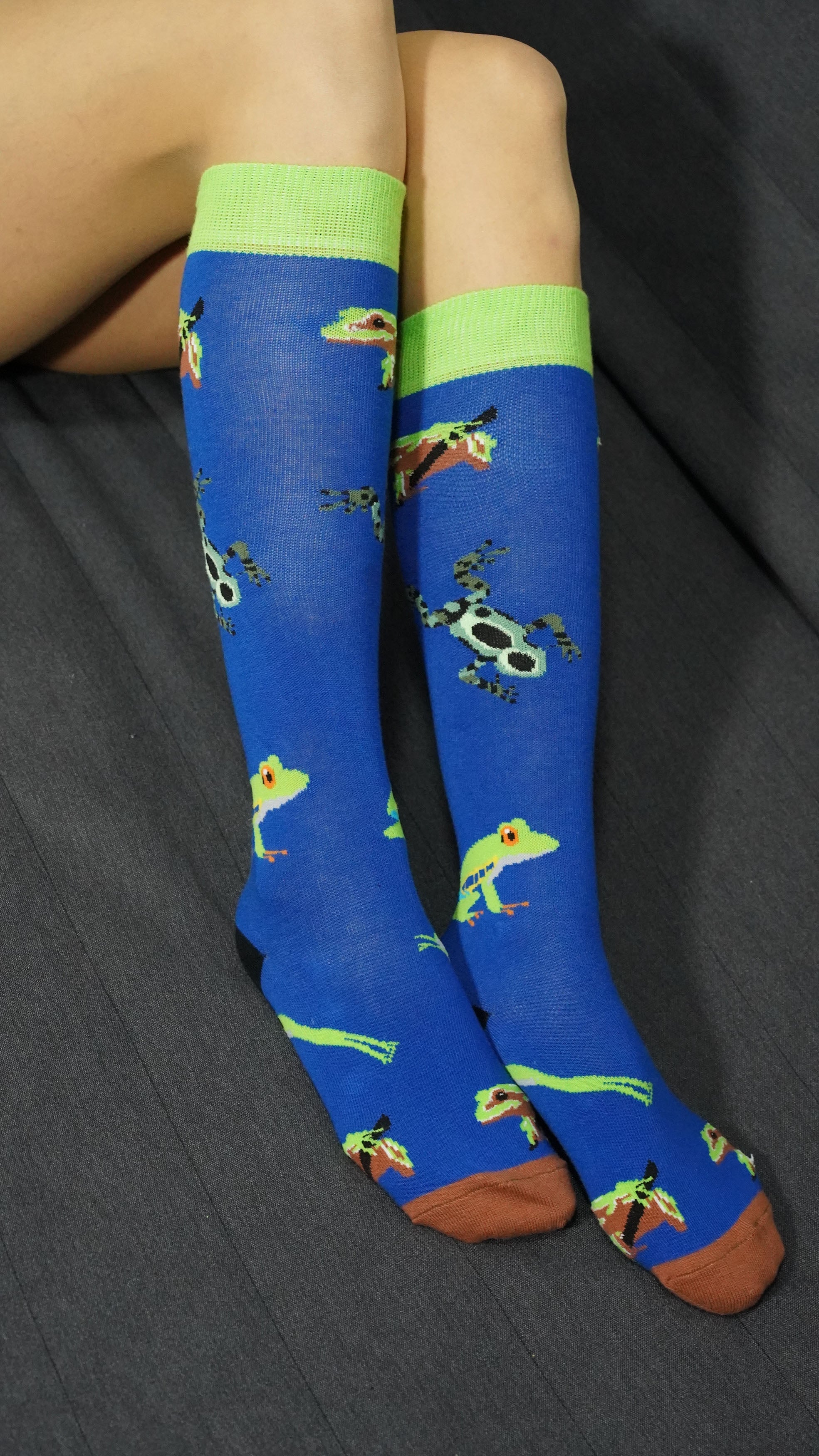 Women's Frog Knee High Socks