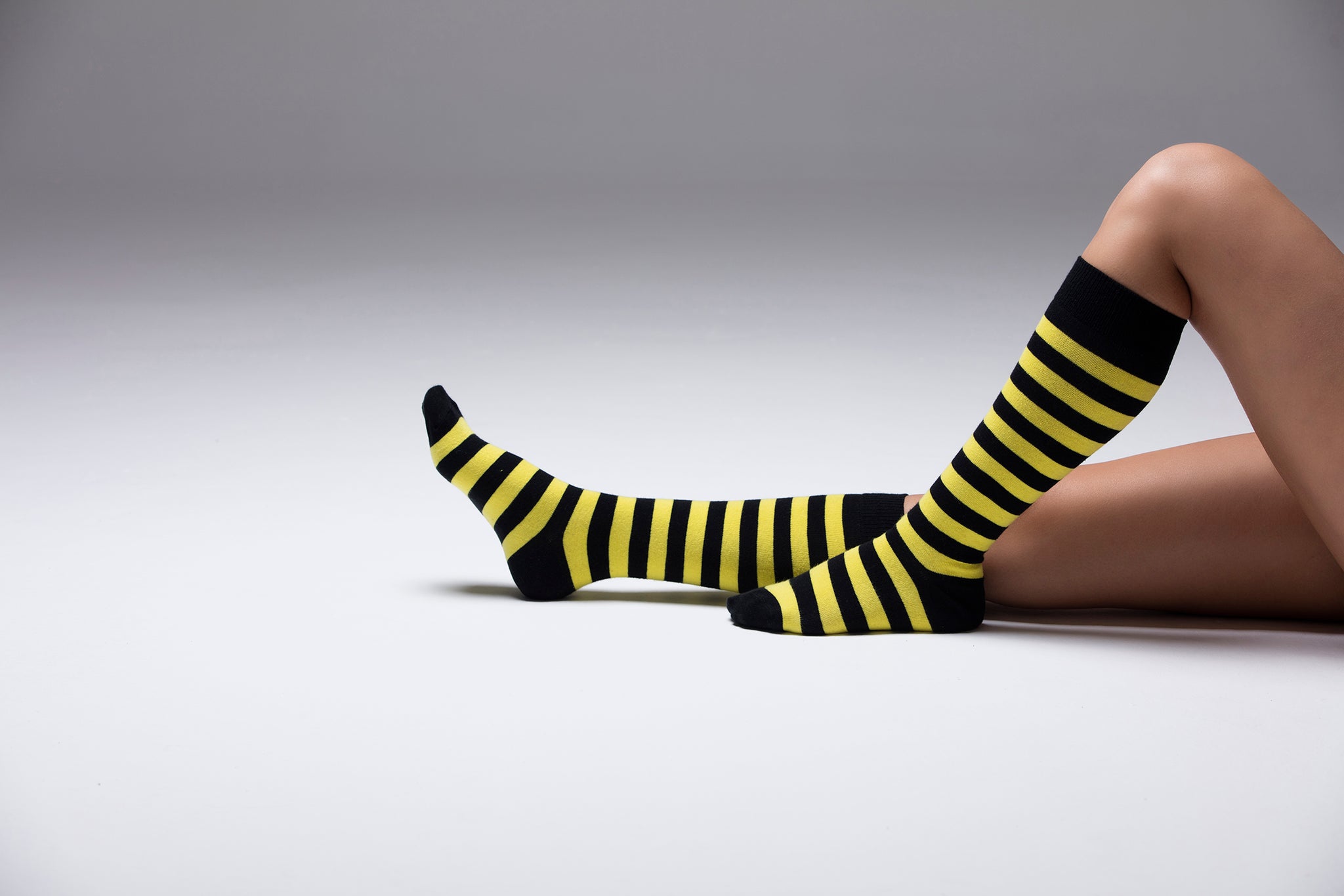 Women's Exclusive Stripe Knee High Socks Set