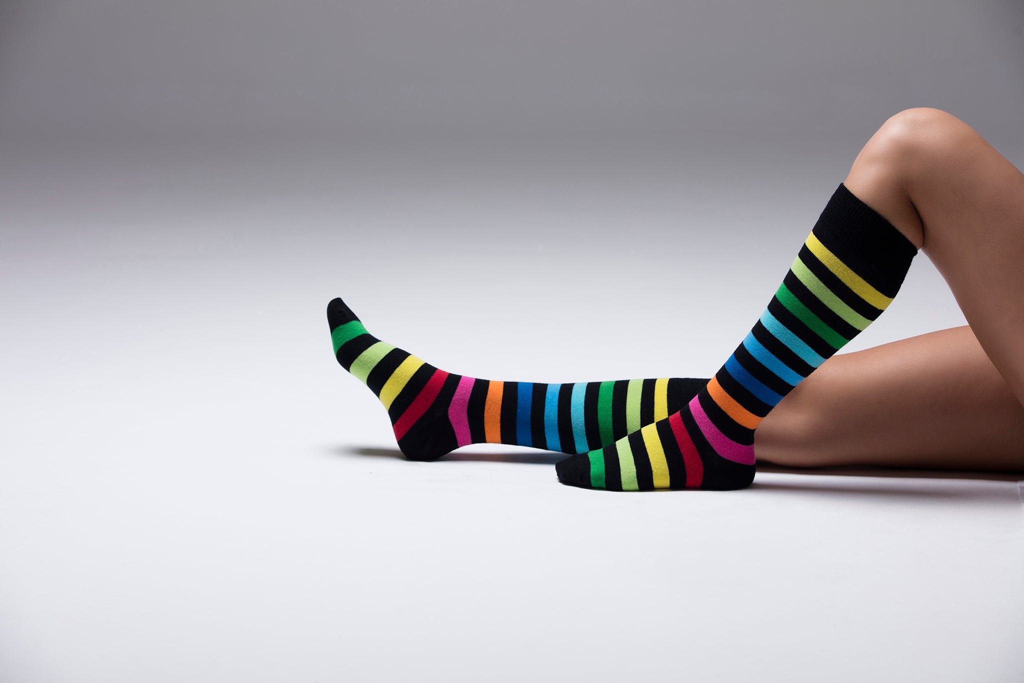 Women's Multiline Stripe Knee High Socks Set