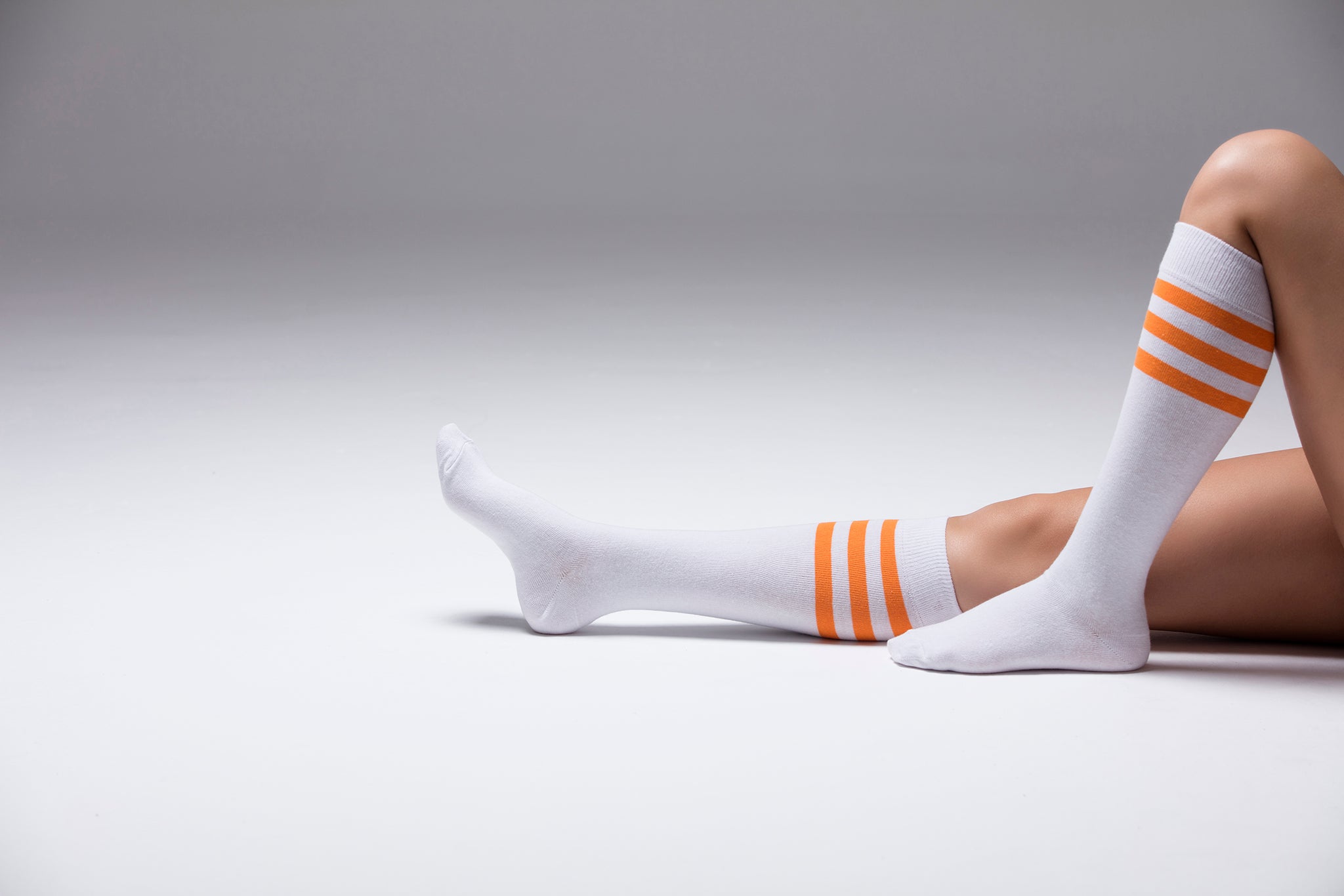 Women's Solid Stripe Knee High Socks Set