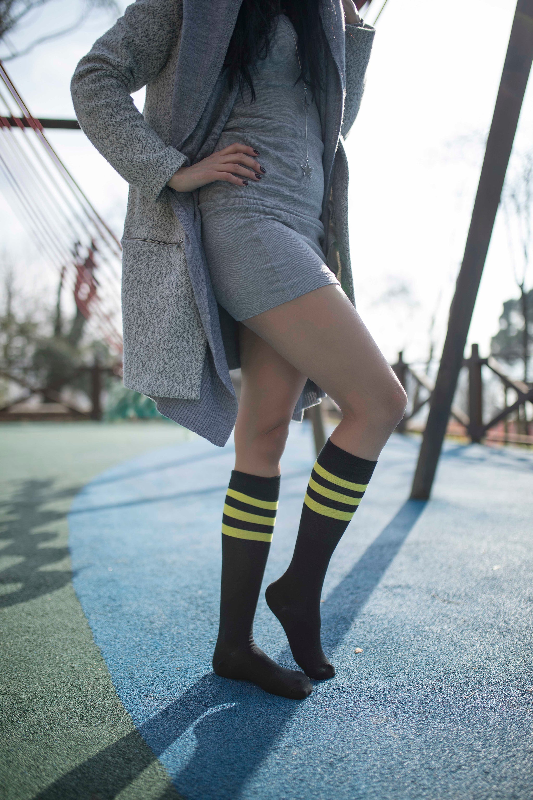 Women's Black Lemon Stripe Knee High Socks