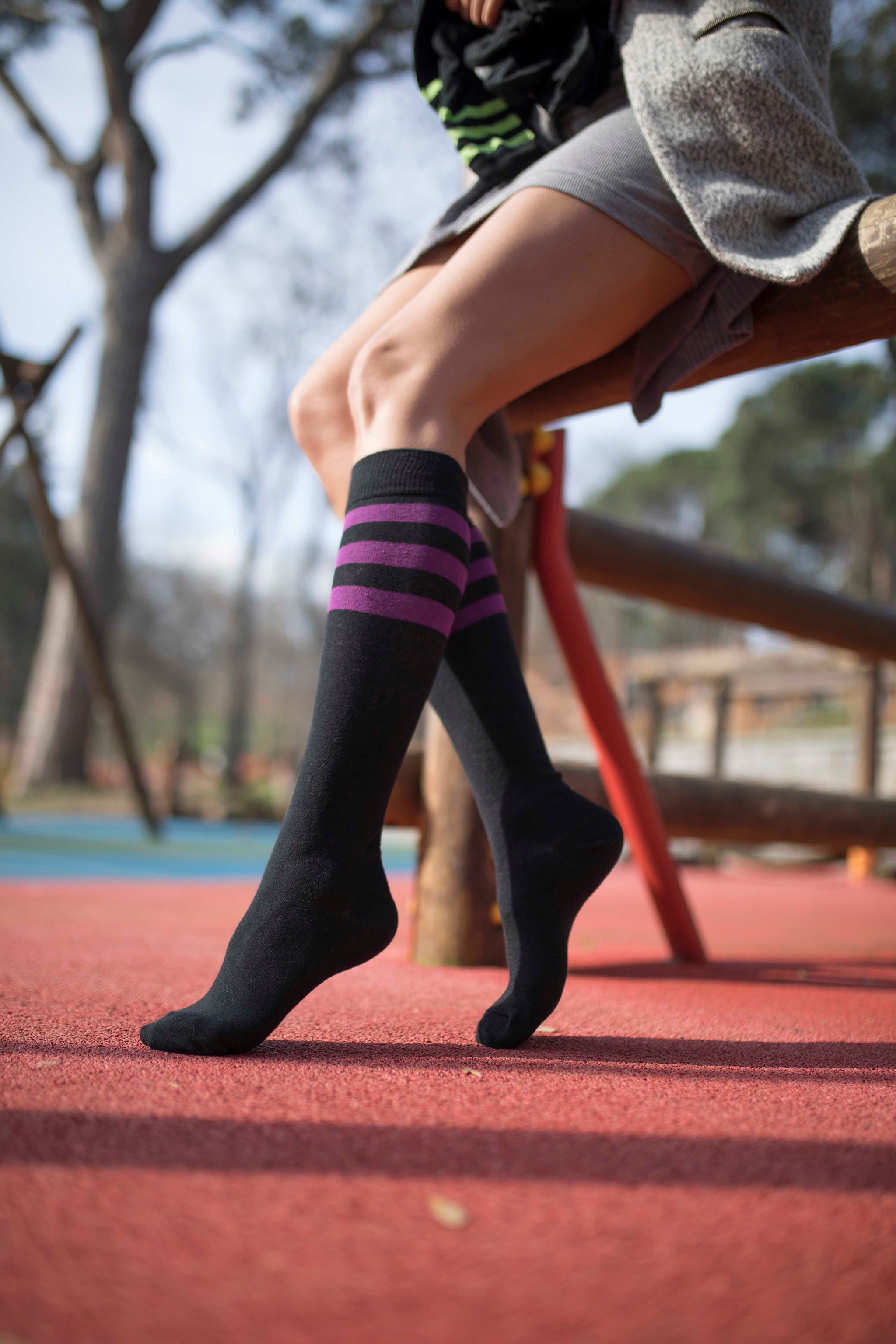 Women's Black Plum Stripe Knee High Socks Socks n Socks
